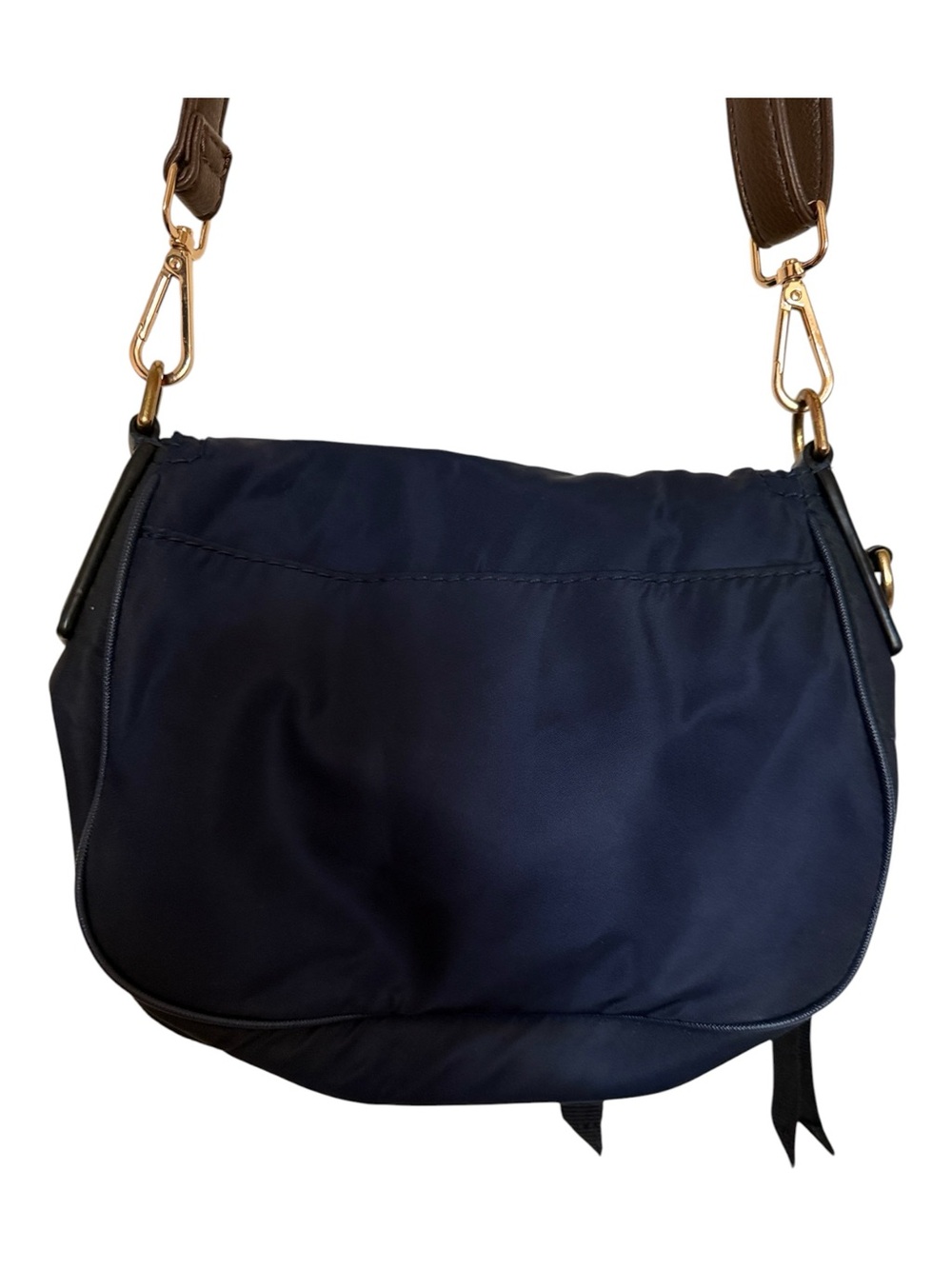 Marc Jacobs nylon Trooper Nomad crossbody, navy w/gold hardware,  zip pockets. - Picture 3 of 14